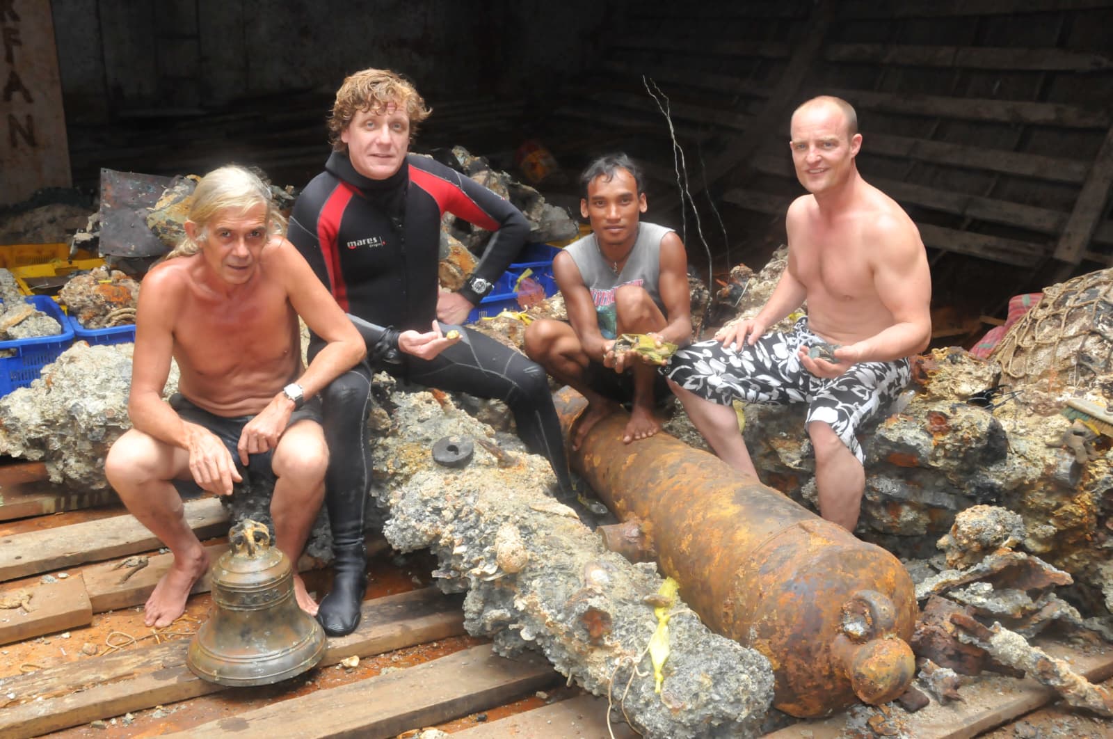 Recovery team on the cannons of the Forbes wreck